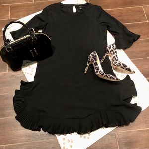 Black midi dress ♦️SOLD♦️